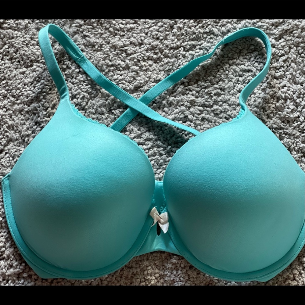 Victoria Secret Body By Victoria Perfect Shape Bra 32DDD